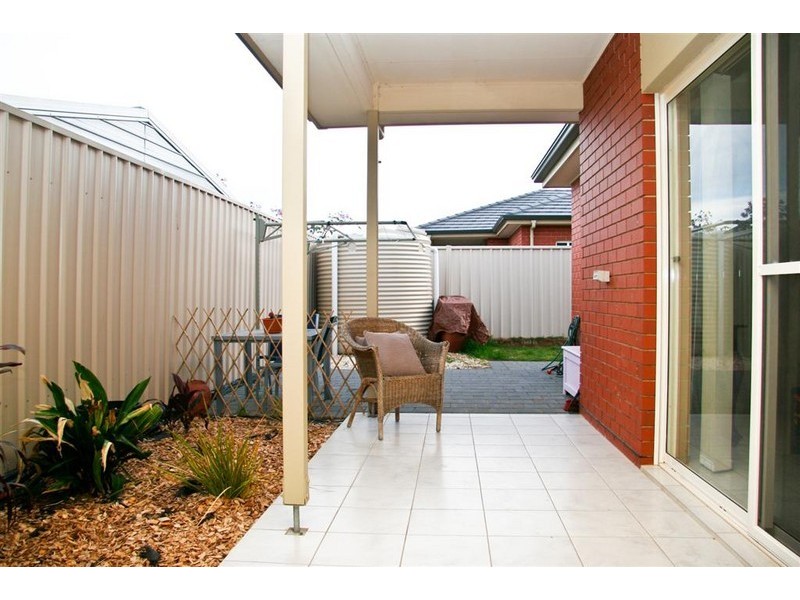 2/27 Berkeley Street, Cheltenham SA 5014