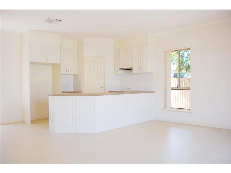 5A Burford Street, Elizabeth Downs SA 5113