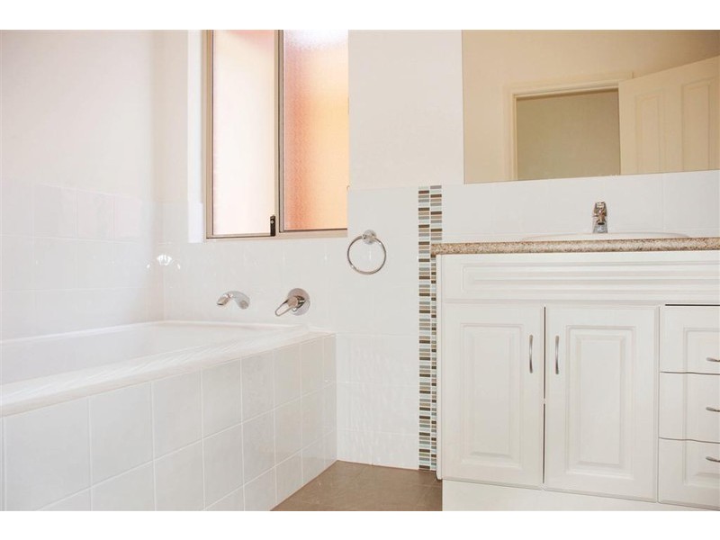 5A Burford Street, Elizabeth Downs SA 5113