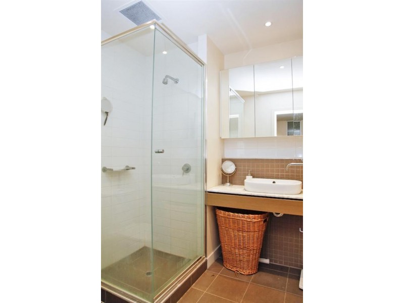 Apart 206, 1-2 Tarni Court, Spinnaker Sky Homes, Port Adelaide SA 5015