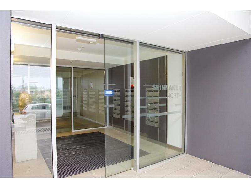 Apart 206, 1-2 Tarni Court, Spinnaker Sky Homes, Port Adelaide SA 5015