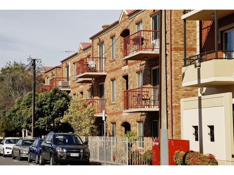 17/19 St Helena Place, Adelaide SA 5000
