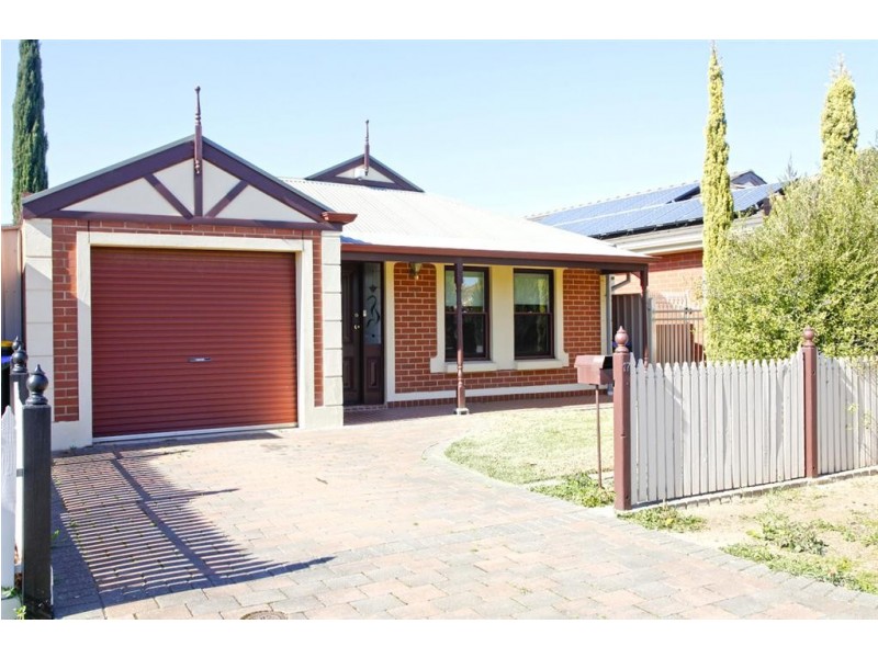 17 Burley Griffin Boulevard, Brompton SA 5007