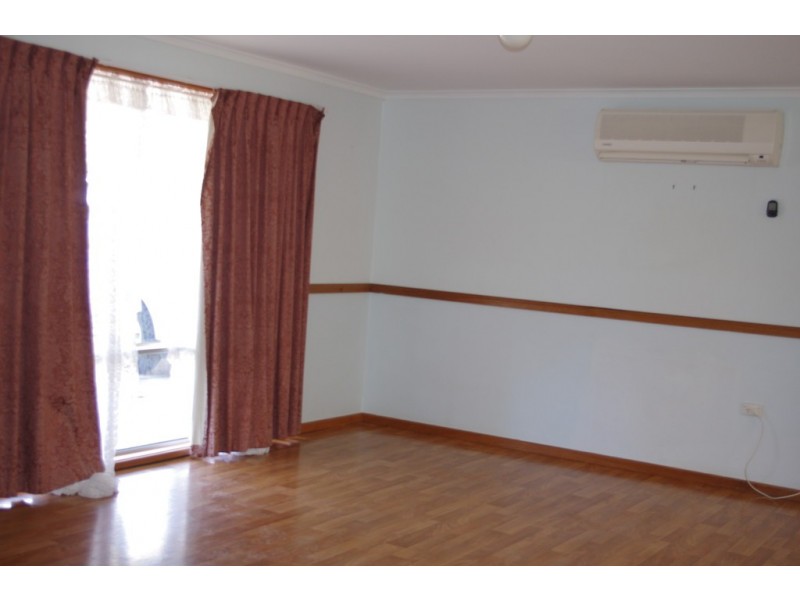 15 Mirra Street, Roxby Downs SA 5725