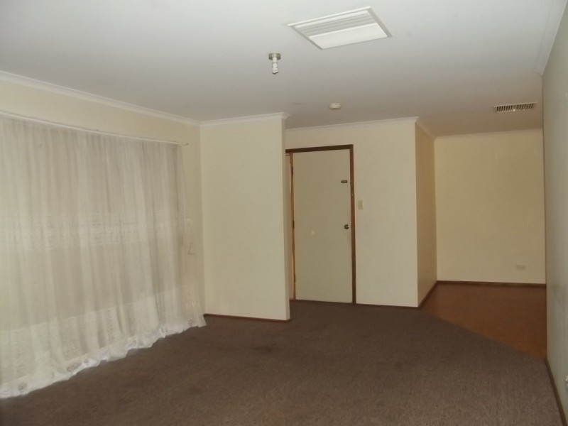 33 Irrapatana Street, Roxby Downs SA 5725