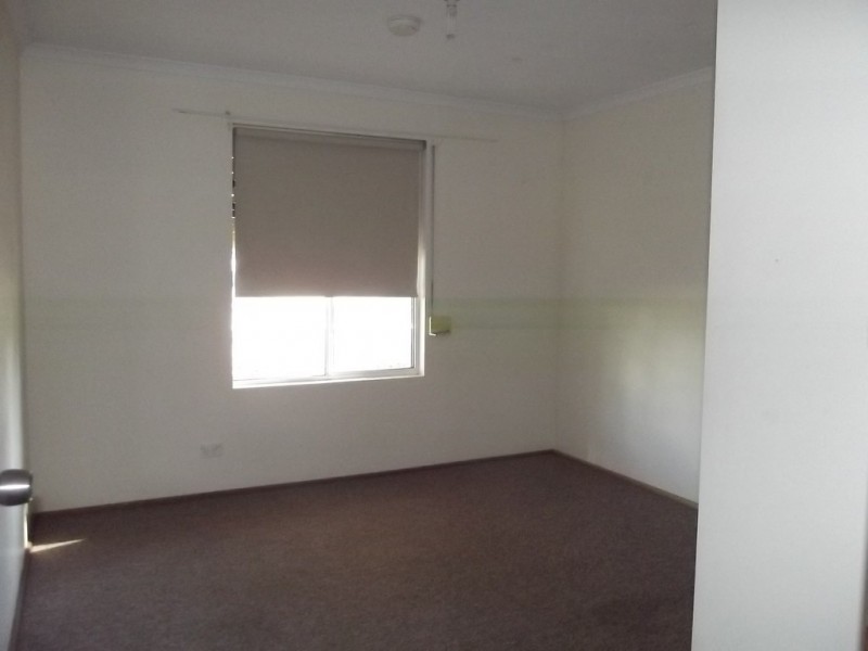 33 Irrapatana Street, Roxby Downs SA 5725