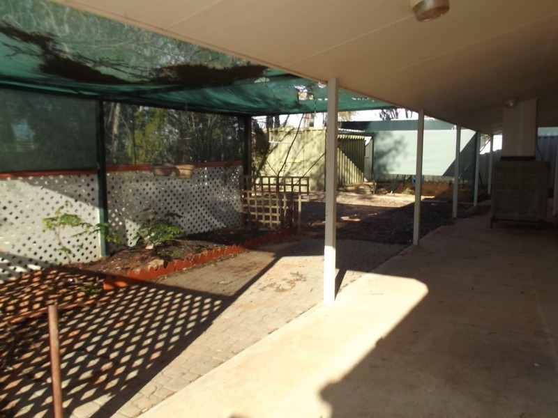 33 Irrapatana Street, Roxby Downs SA 5725