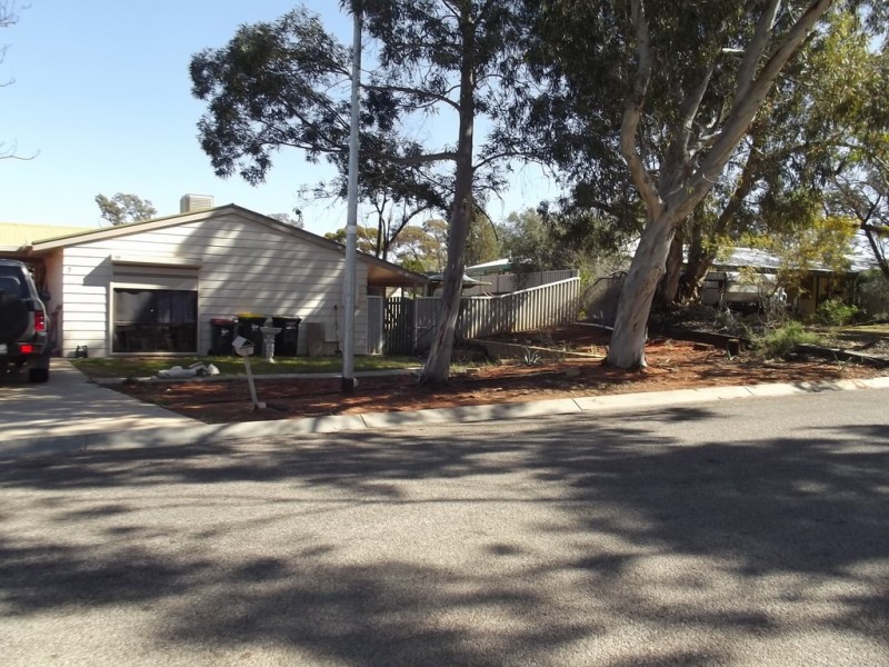 5 Anna Court, Roxby Downs SA 5725