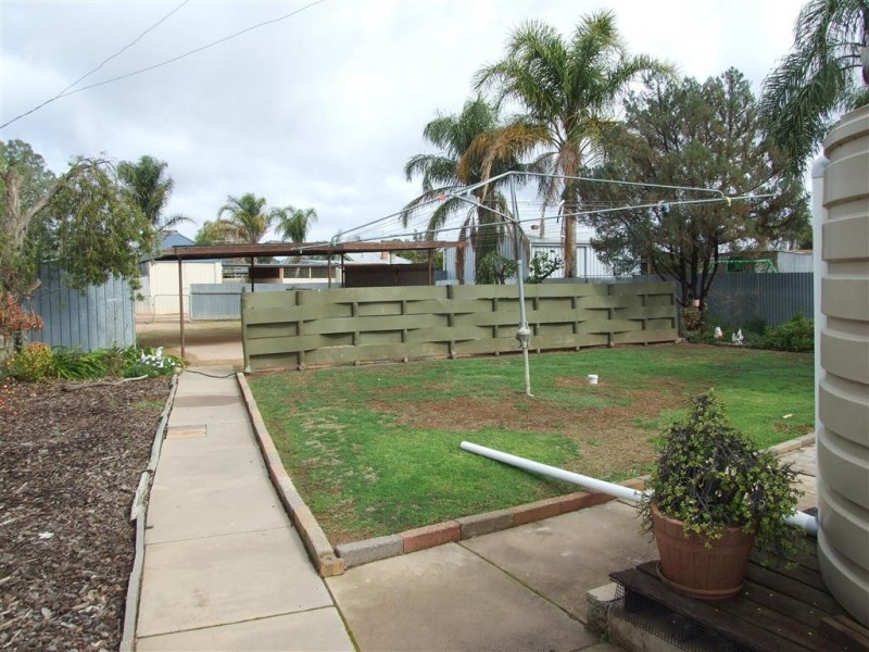 55 Tenth St, Renmark SA 5341