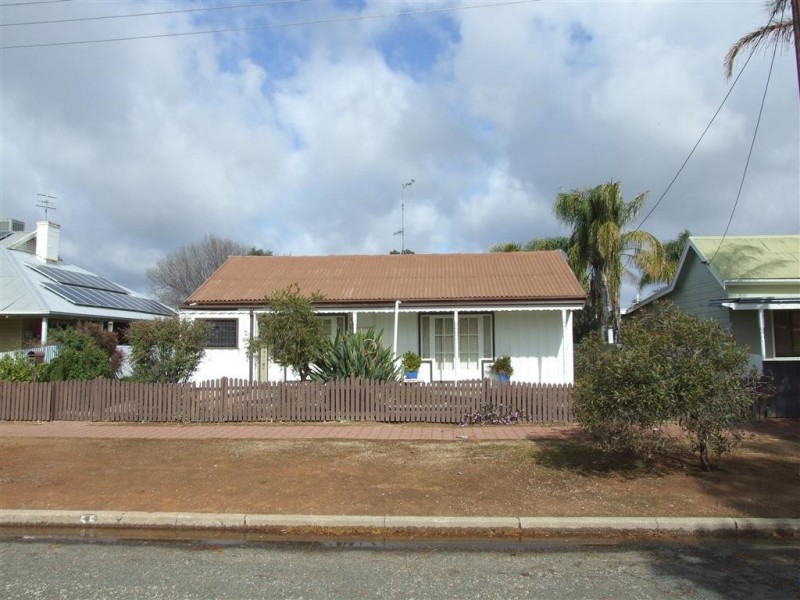 55 Tenth St, Renmark SA 5341