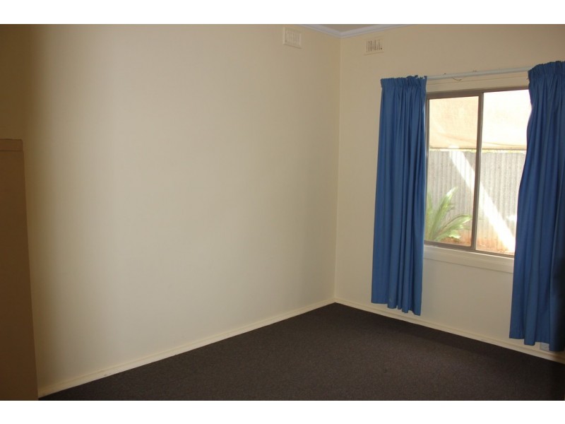 27 Tonkin Avenue, Barmera SA 5345