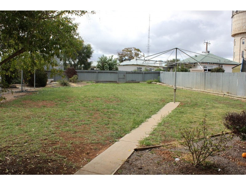 27 Tonkin Avenue, Barmera SA 5345