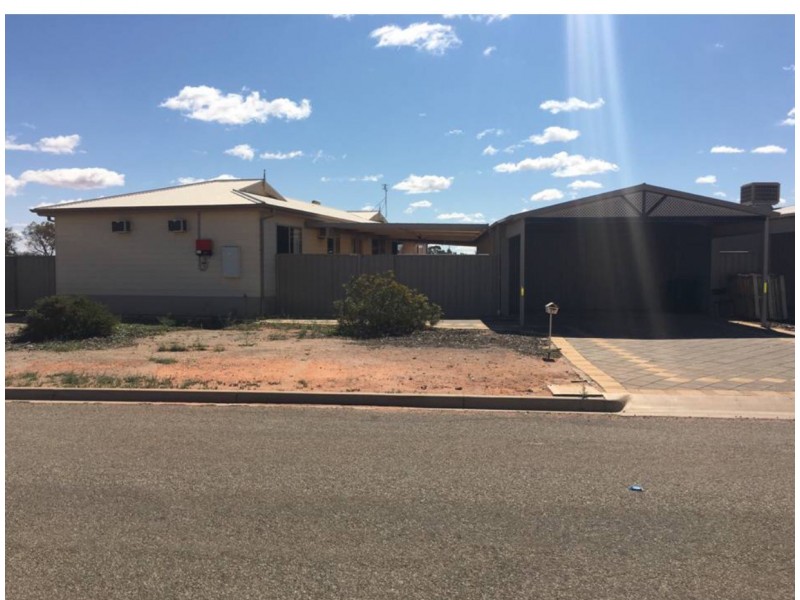 37 Tiliqua Crescent, Roxby Downs SA 5725