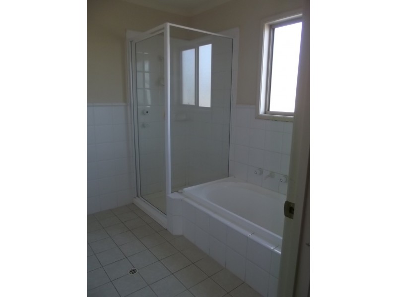 37 Tiliqua Crescent, Roxby Downs SA 5725