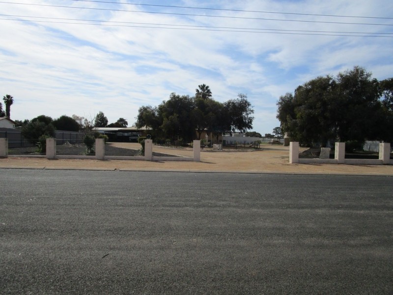 51 Colin, Loxton SA 5333