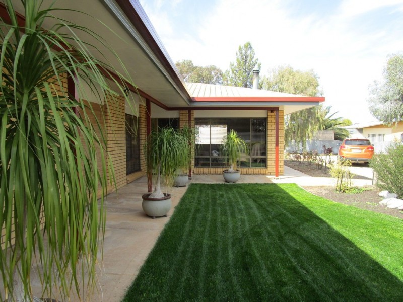 51 Colin, Loxton SA 5333