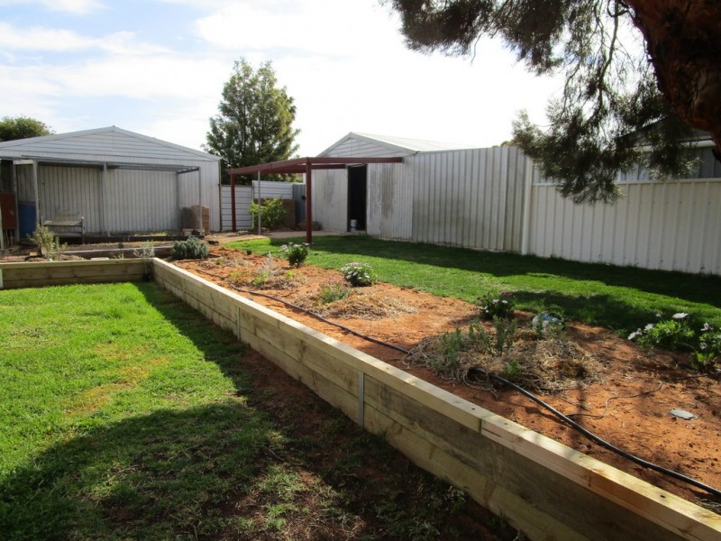 51 Colin, Loxton SA 5333