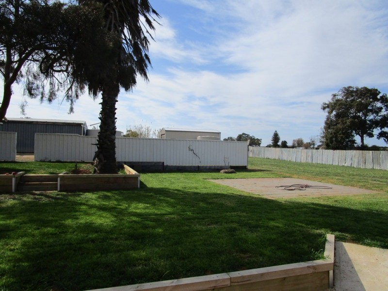 51 Colin, Loxton SA 5333