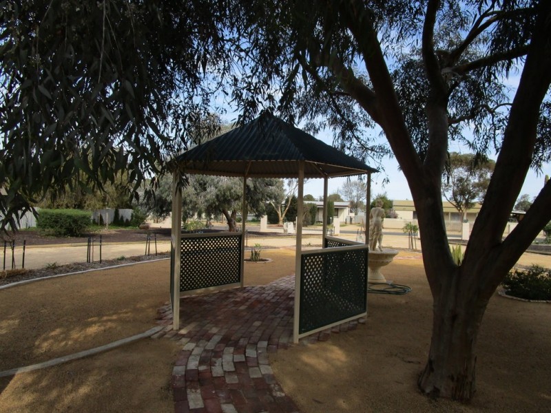 51 Colin, Loxton SA 5333