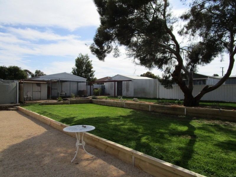 51 Colin, Loxton SA 5333