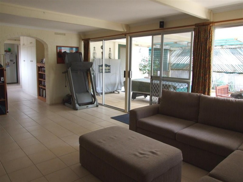 16 Twelfth St, Renmark SA 5341