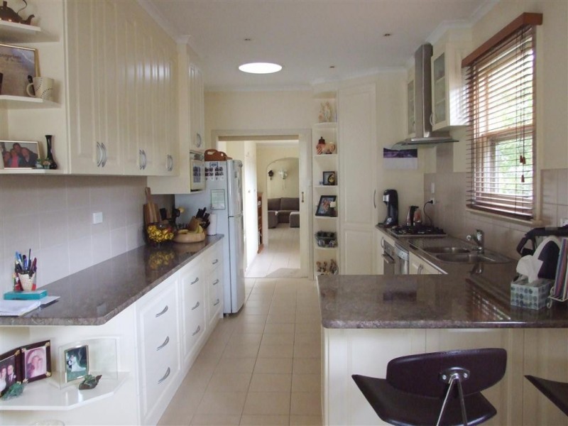 16 Twelfth St, Renmark SA 5341