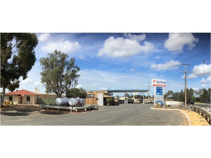 39 Sturt Highway, Barmera SA 5345