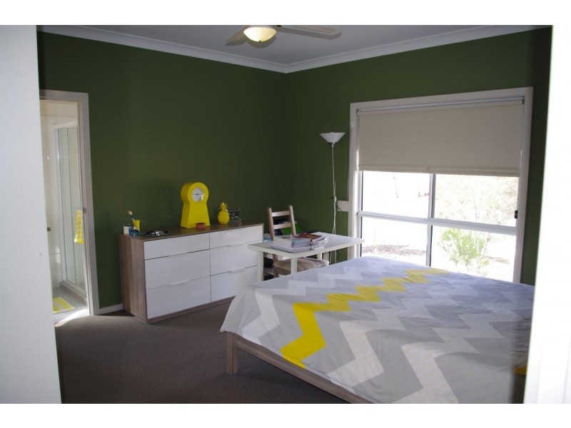 6 Stemodia Street, Roxby Downs SA 5725