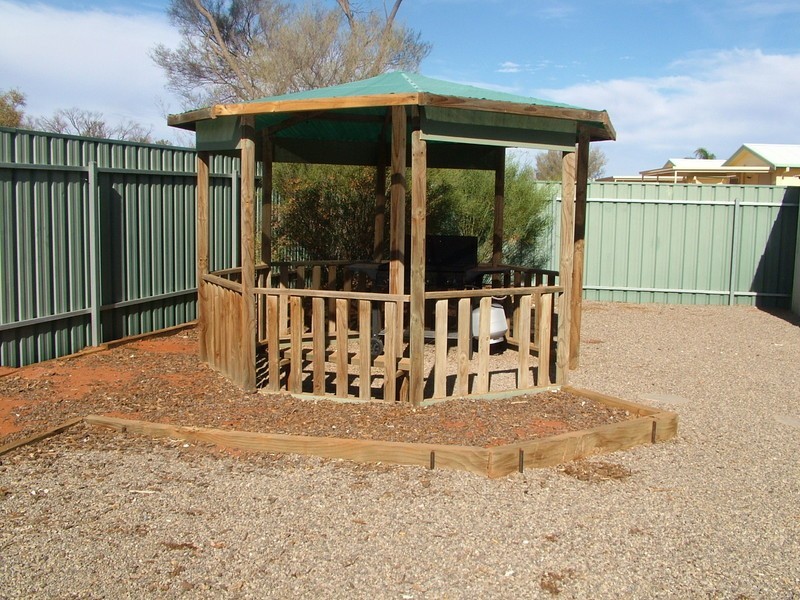 28a 28b Tiliqua Crescent, Roxby Downs SA 5725