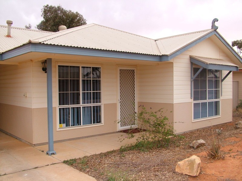 6/11 Pine Crescent, Roxby Downs SA 5725