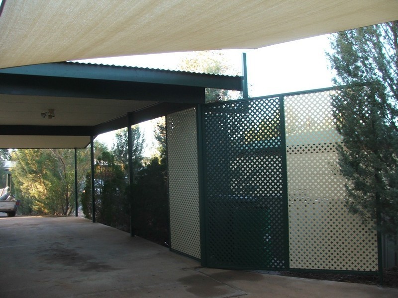10 Irrapatana Street, Roxby Downs SA 5725