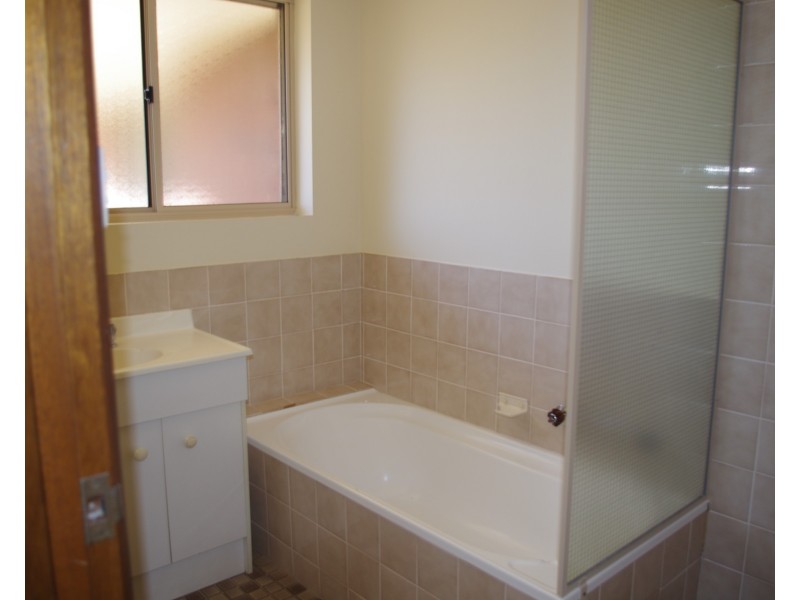 3/6 Phibbs Court, Roxby Downs SA 5725