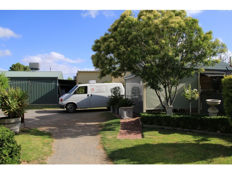 12 Railway Tce Sth, Pinnaroo SA 5304