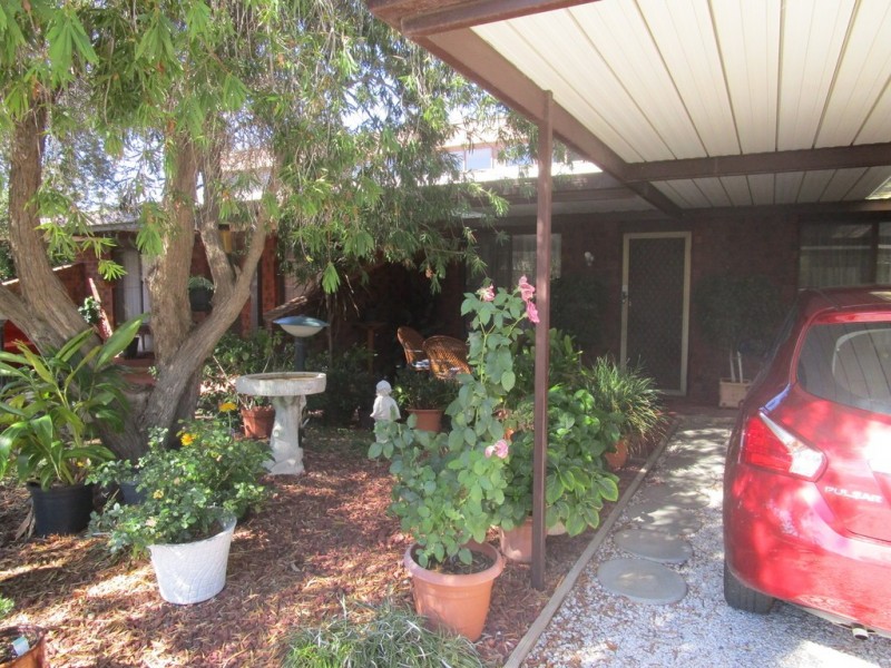 Unit 2/3 Garrard St, Barmera SA 5345