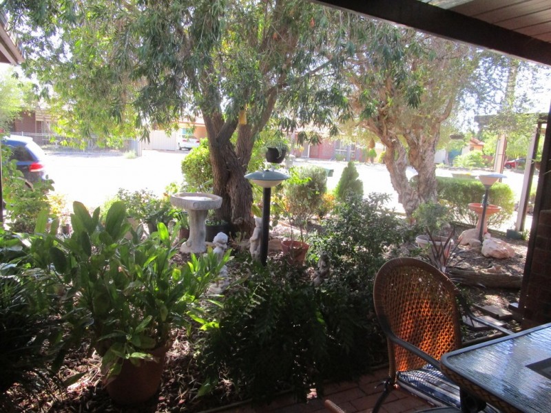 Unit 2/3 Garrard St, Barmera SA 5345