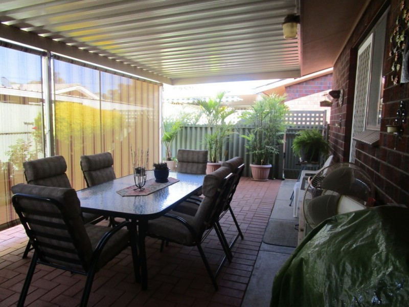 Unit 2/3 Garrard St, Barmera SA 5345