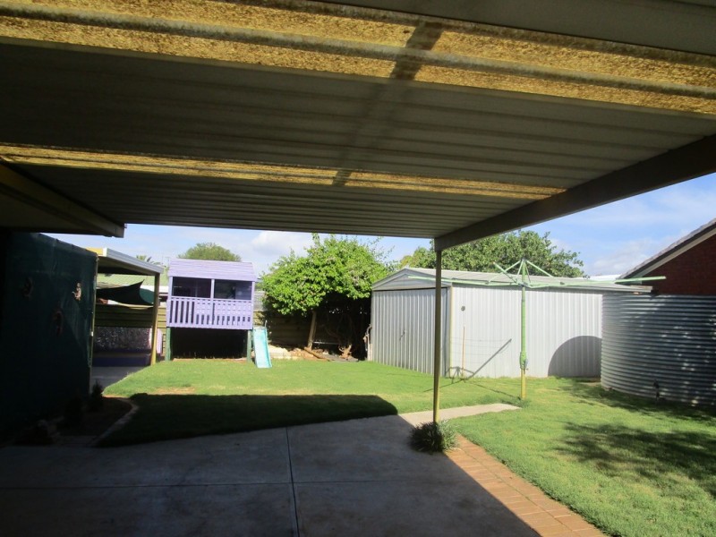 19 Hardwick St, Barmera SA 5345
