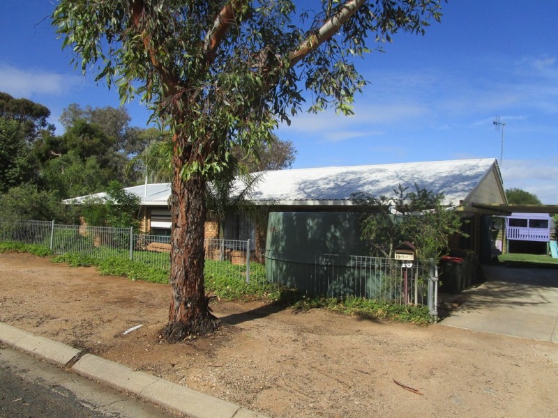 19 Hardwick St, Barmera SA 5345
