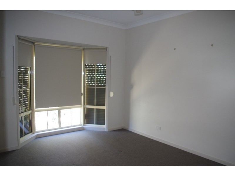 11 Callitris Circuit, Roxby Downs SA 5725