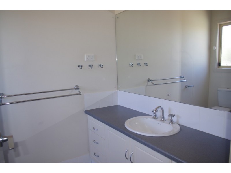 11 Callitris Circuit, Roxby Downs SA 5725
