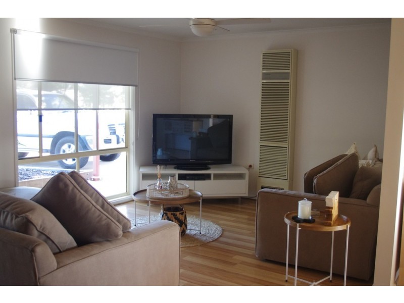 35 Quandong Street, Roxby Downs SA 5725