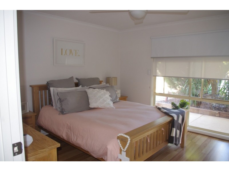 35 Quandong Street, Roxby Downs SA 5725