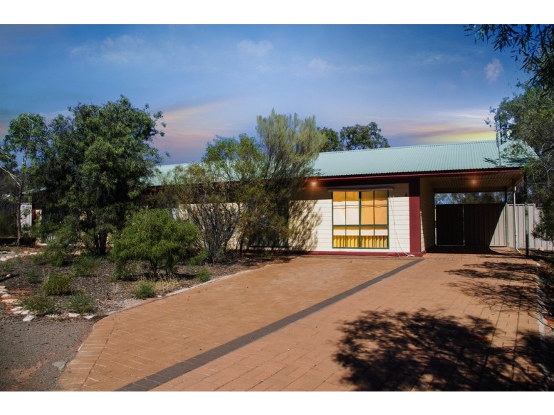 4 Emeroo Court, Roxby Downs SA 5725