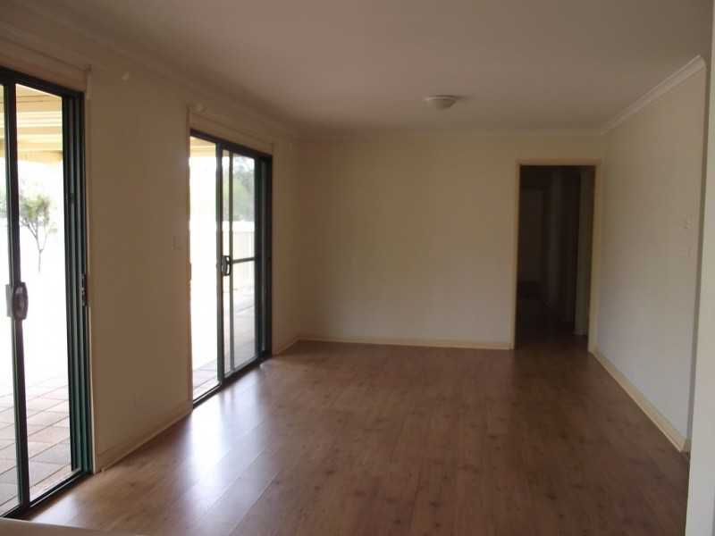 4 Emeroo Court, Roxby Downs SA 5725