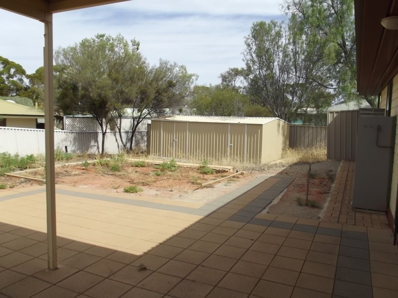 4 Emeroo Court, Roxby Downs SA 5725