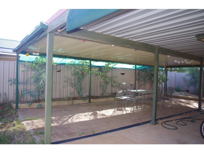19 Santalum Way, Roxby Downs SA 5725