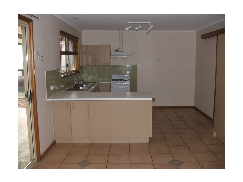 65 Pioneer Drive, Roxby Downs SA 5725