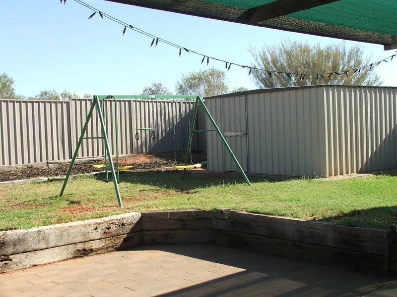 5 Finniss Street, Roxby Downs SA 5725
