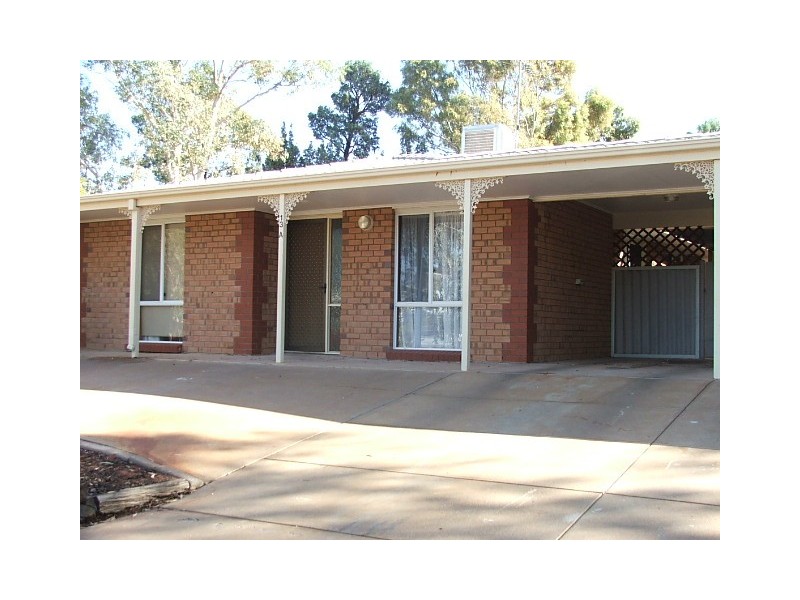 13A Kennebery Crescent, Roxby Downs SA 5725