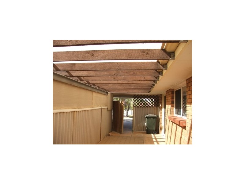 13A Kennebery Crescent, Roxby Downs SA 5725